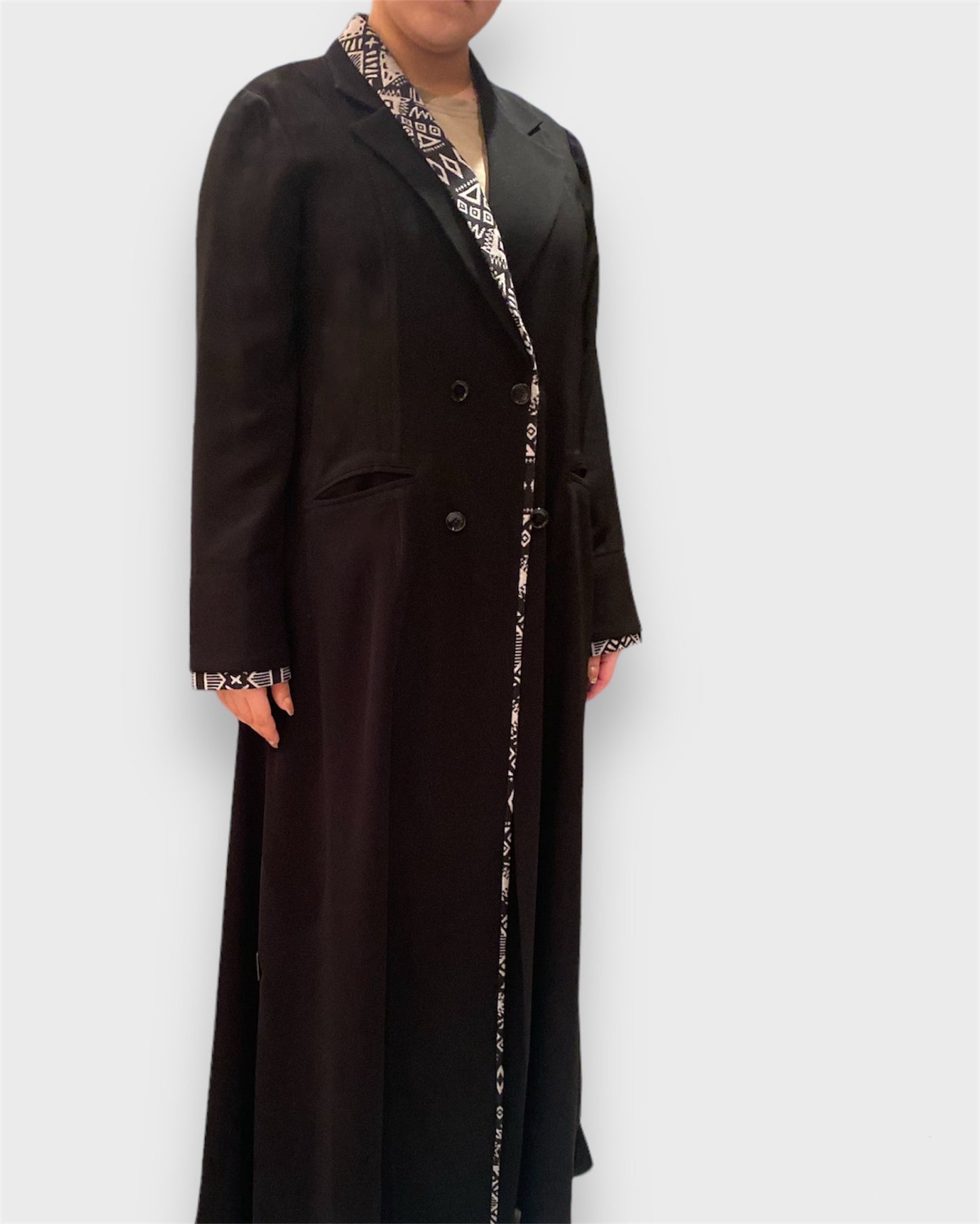 Abaya coat with white